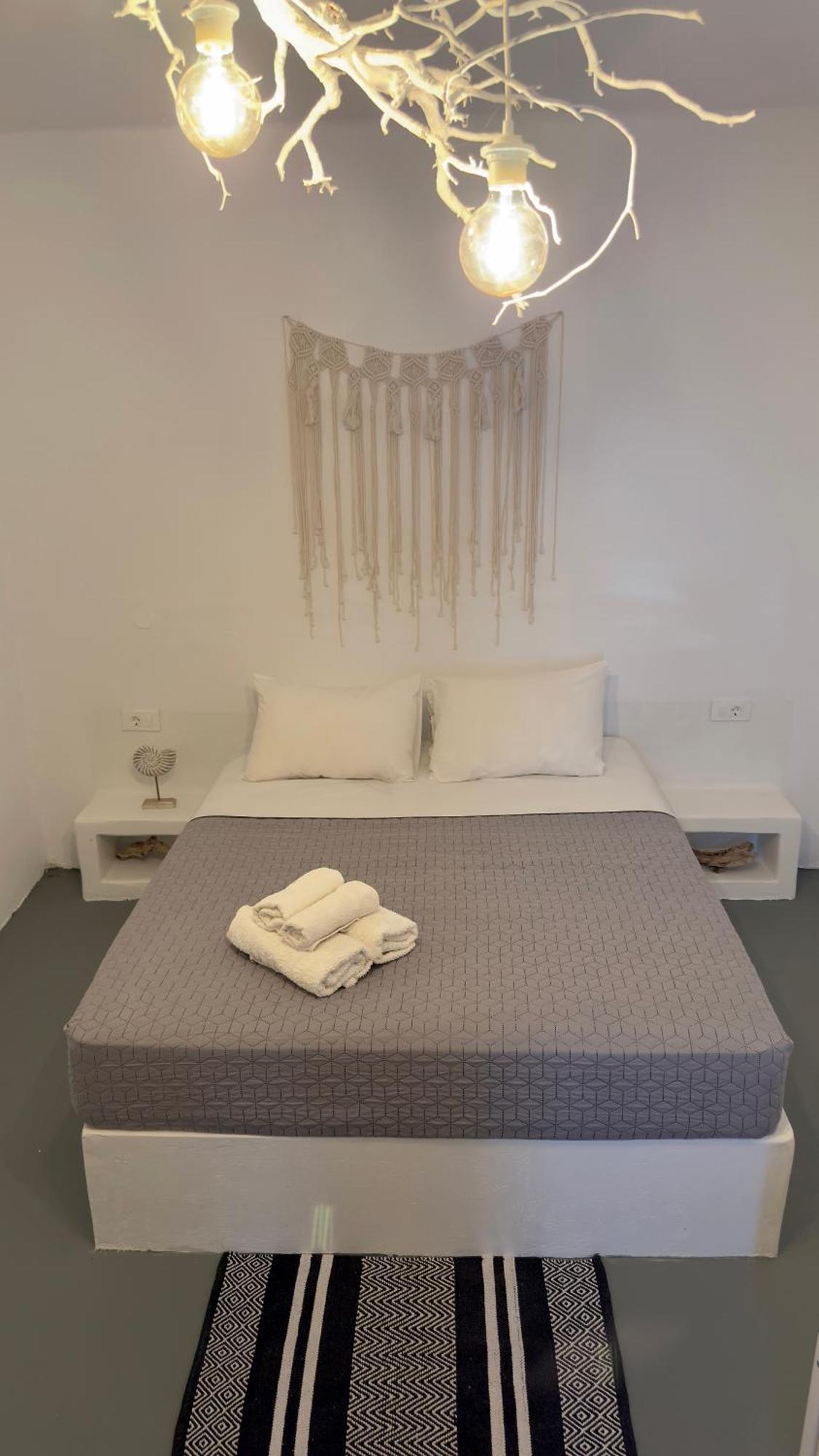 Prickly Pear House Hotel Plaka  ภายนอก รูปภาพ